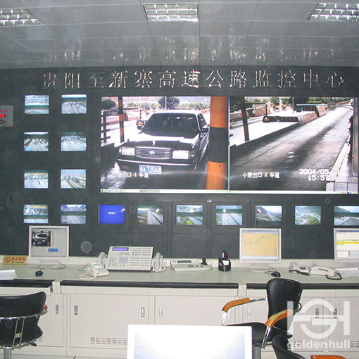 交通机场-贵新高速柜式电视墙